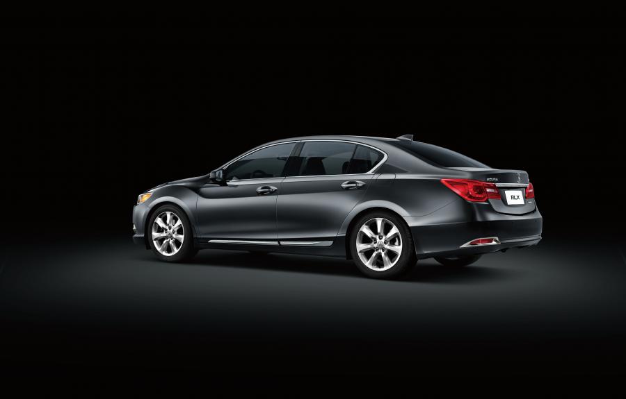  Acura RLX 2013 года  (CN) (фото 6 из 10)